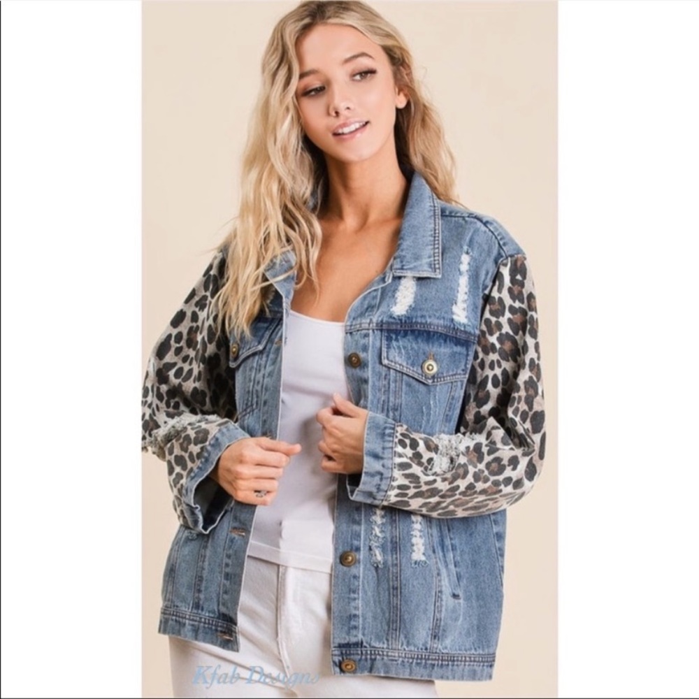 🌺LAST1️⃣🌺New Distressed Denim Jacket Button Down Front & Leopard Print Sleeves - Picture 3 of 11